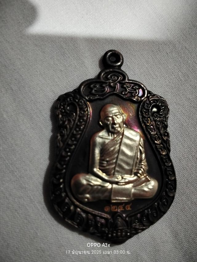 หลวงปู่ทิม วัดละหารไร่ 15 มิ.ย ปี57 ผิวเดิมๆ ไม่ขัดเงา