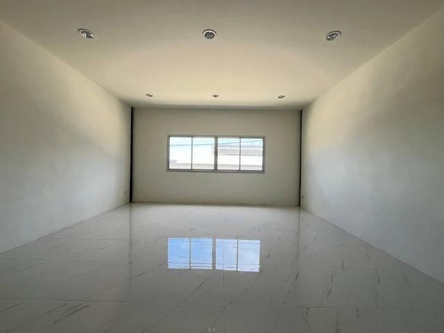 ให้เช่าโกดัง ใกล้อมตะเฟส 1-2-3-4 ผังม่วงลาย พื้นที่โกดัง 400 ตรม. พื้นรองรับน้ำหนักได้2ตัน 4