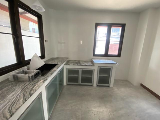 ให้เช่าบ้านเดี่ยวสร้างใหม่ 2 ชั้น เนื้อที่ 100 ตร.วา ซอยลาดพร้าว 101 ใกล้เดอะมอลล์ บางกะปิ รถไฟฟ้าลาดพร้าว 101 เหมาะอยู่อาศัยหรือทำสำนักงาน จอดรในบ้าน 8