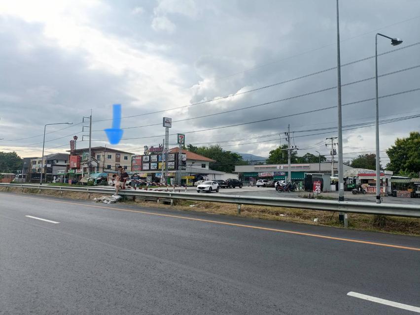 ขายอาคารพาณิชย์ 3 ชั้น ห้องมุม พื้นที่ข้างใหญ่พิเศษ 38 ตร.ว. ทำเลทองติดถนนวงแหวนรอบ 2 หางดง เชียงใหม่ 2