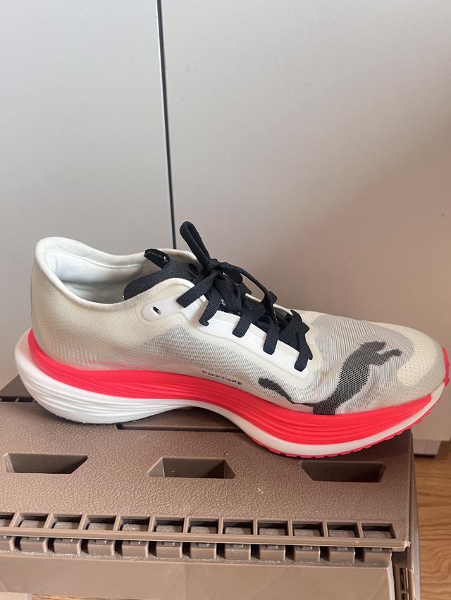 รองเท้าวิ่ง Puma 7