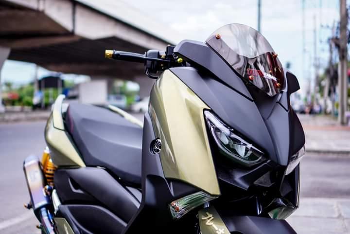 Yamaha Xmax สีเขียว 3