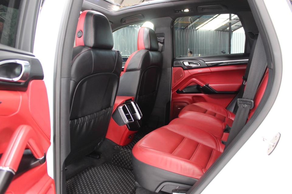 รหัสรถ JRS8118 เข้าใหม่กับ Porsche Cayenne SE Hybrid 2016 19