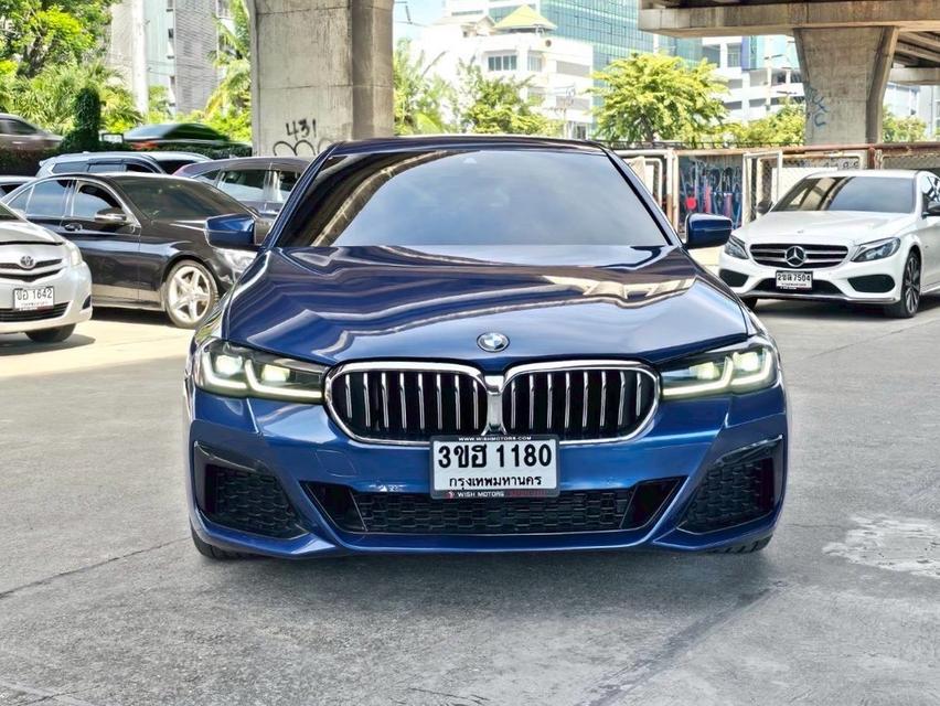 รหัสรถ WMT1180 รหัสรถ WMT1180 BMW 520d M Sport LCI G30 ปี 2023