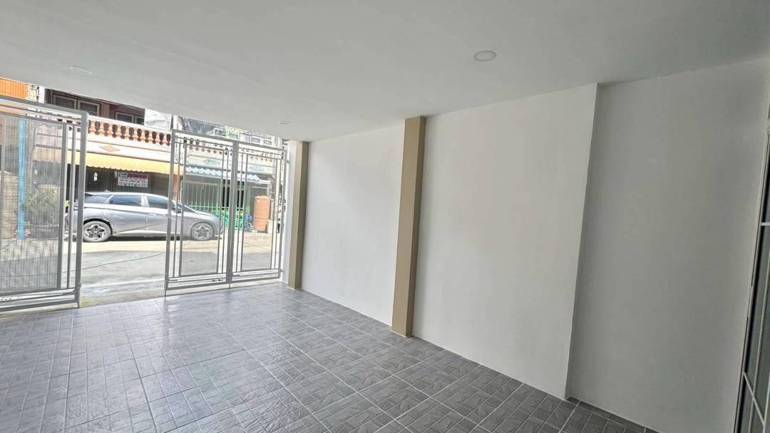 หมู่บ้านฉัตรณรงค์วิลล่า3 5