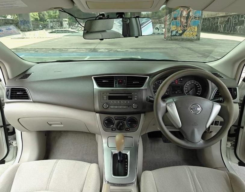 Nissan Sylphy 1.6 E AT ปี 2012 จด 2013  5