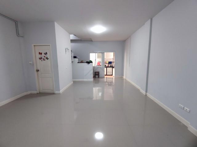 ให้เช่าทาวน์โฮม 3 ชั้น 176 ตร.ม. The Rich Biz Home สุขุมวิท 105 ใกล้ MRT ศรีลาซาล 5