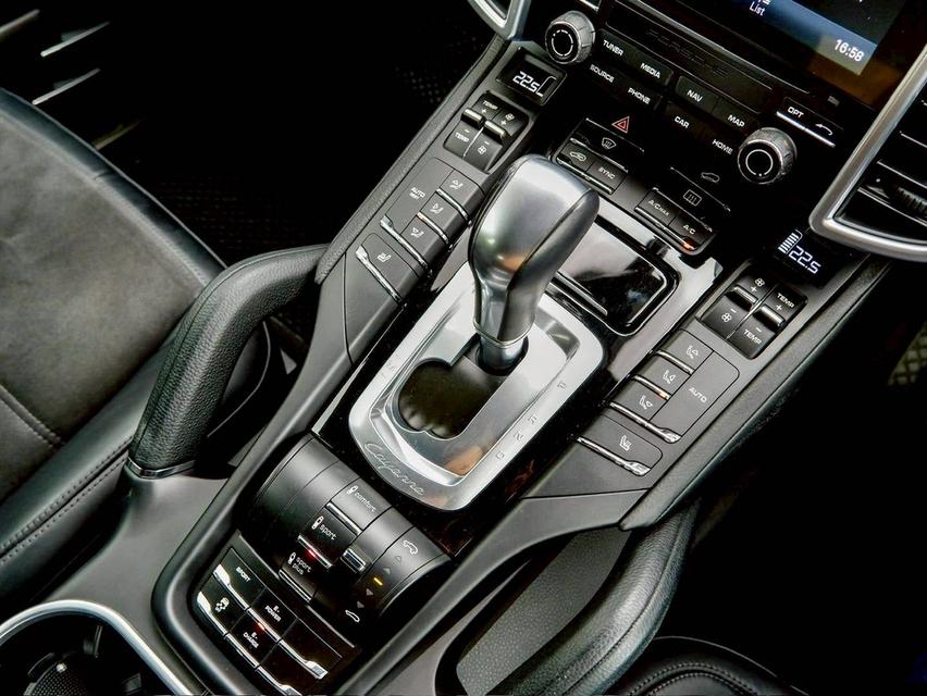 รหัสรถ PR1277 Porsche Cayenne S E-Hybrid Platinium Edition Package ออกห้าง Porsche Thailand ปี 2017 Fulloption 10