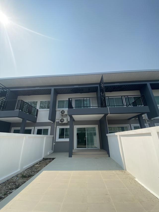 ทาวน์โฮมใกล้เมืองเชียงใหม่ เดินทางเพียง 10 นาที 2