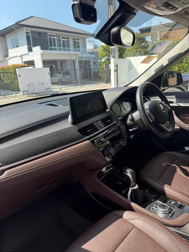  รถบ้านแท้ออกศูนย์ชื่อตรงเล่มมือเดียวป้ายแดง. BMW X1 sDrive20d xLine LCI ( F48 ) จดทะเบียนปี 2022  รถจดปี 2021 เลขไมล์ 40,300 กิโลเมตร. 7