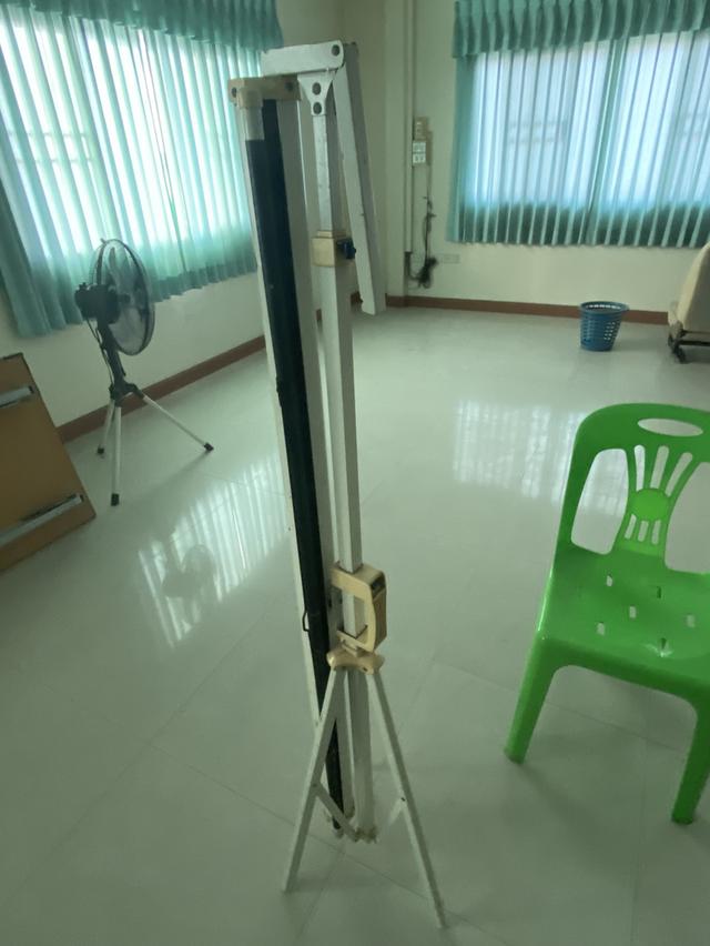 เครื่องฉายโปรเจ็คเตอร์ 12