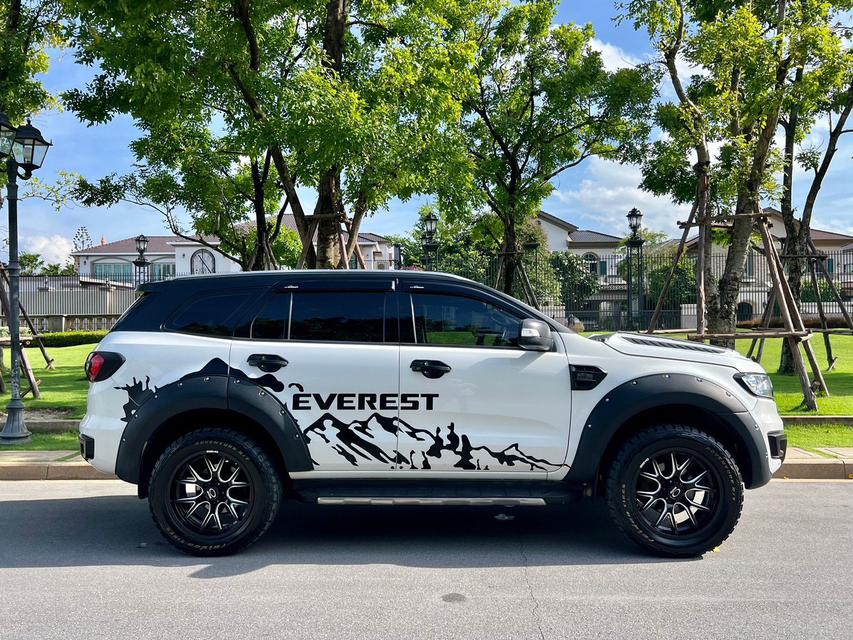 Ford Everest  5