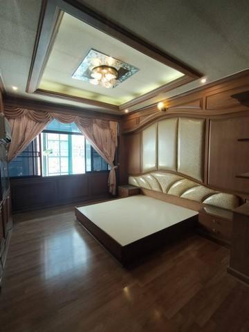 ให้เช่าตึกแถว 5.5 ชั้น 17 ตรว. ห้องมุม ย่านสะพานควาย เขตพญาไท ใกล้ BTS สะพานควาย 3