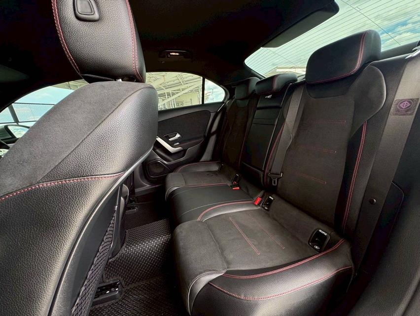 Mercedes Benz A200 AMG 2021 ไมล์ 8,7xx สวยไร้ตำหนิ ประหยัดไปตั้ง1ล้าน 13