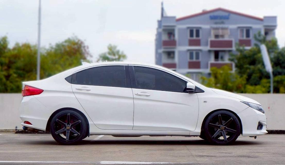 Honda city 1.5s เกียร์ m/t สีขาว ปี 2014 7