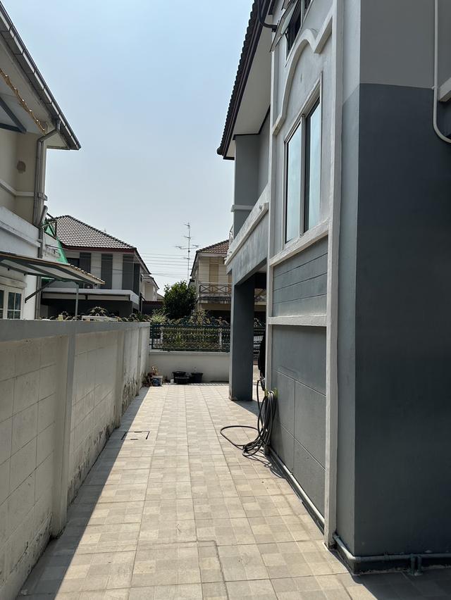 บ้านดี่ยว 2 ชั้น สินทวี การ์เด้น 3 11