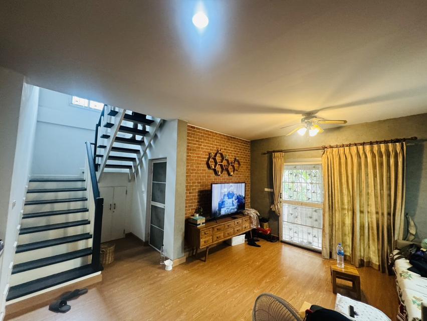 บ้านแฝด 2 ชั้น สไตล์บ้านเดี่ยว ผนังไม่ติดใคร หมู่บ้านพร้อมพัฒน์1  จองตอนนี้ ลดพิเศษ 200,000 บาท 5