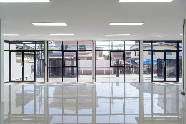 โกดังพร้อมออฟฟิศ 532sq.m.100 ตร.วา 2 ชั้น ใกล้BTSปุณณวิถี 332ตร.ม. ที่จอดรถ200 ตร.ม. 3