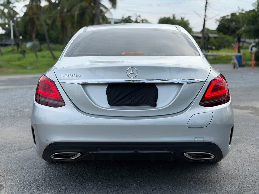 Mercedes Benz C300e AMG Sportปี 2020 ไมล์ 45,xxx kmราคา 899,000 บาท รูปที่ 6