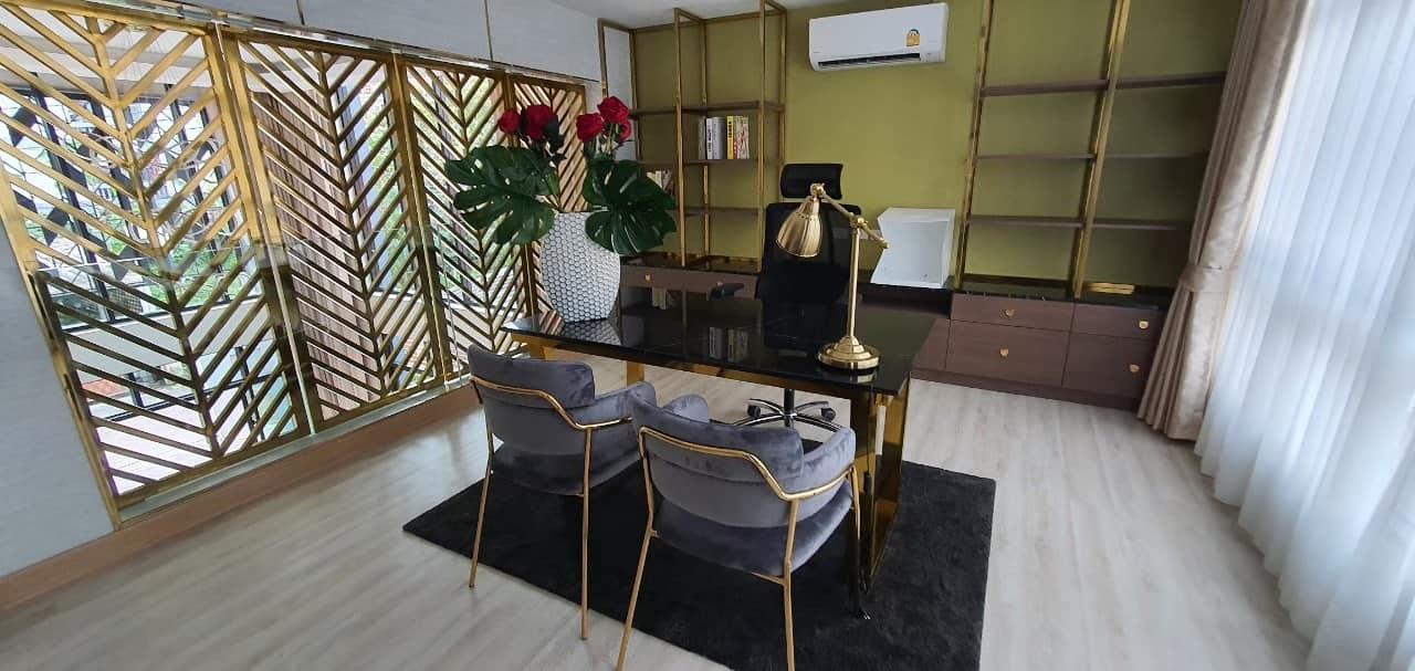 💰 ขายพร้อมผู้เช่า! 🏙️ โฮมออฟฟิศหรู 3.5 ชั้น Dimond Ville โชคชัย 4 (หลังมุม) 300 ตร.ม. Double Volume ✨ ราคา 16.8 ล้าน ฟรีโอน! 12
