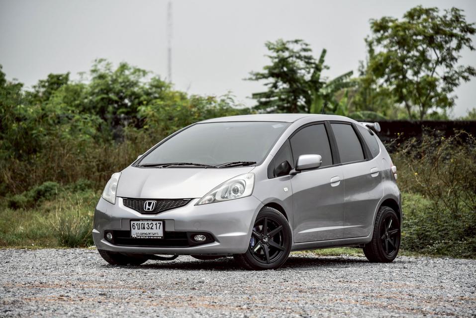 รหัสรถ CBL3217 HONDA Jazz 1.5 V [GE] i-VTEC AT 2009