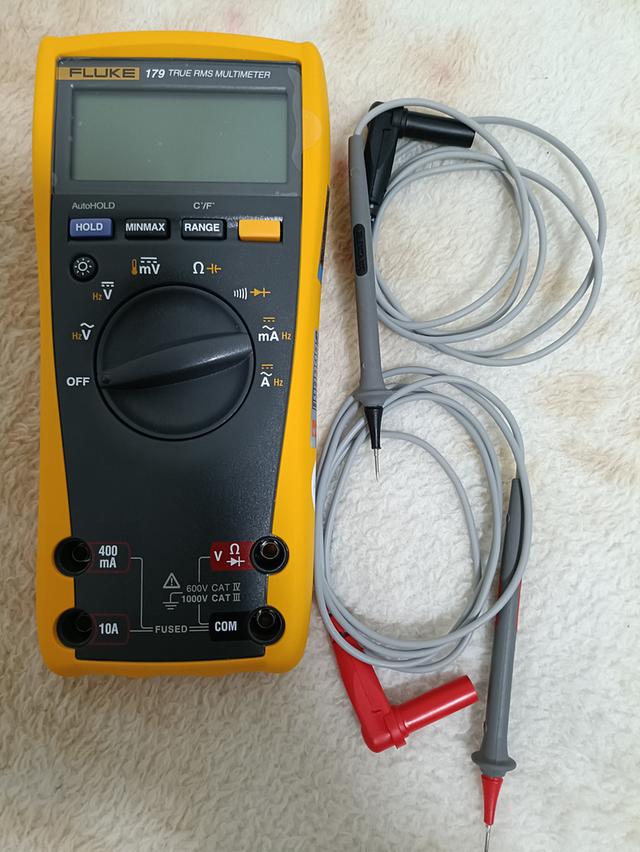 Fluke 179 Tru RMS Multimeter
