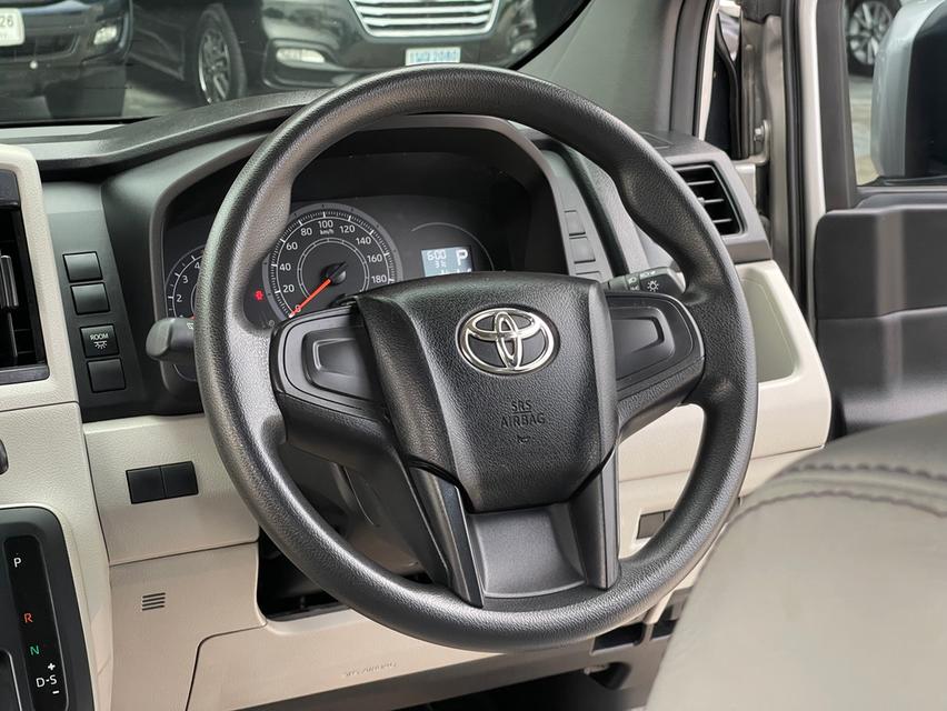 ขาย Toyota Commuter 2.8 ปี20 9