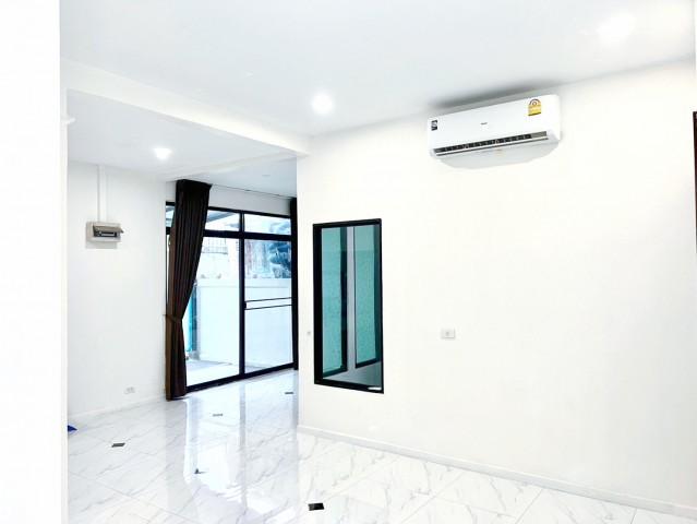 แจ้งวัฒนะ ถูกที่สุดในไทย 4แอร์ โฮมออฟฟิศ 3 ชั้น 3 ห้องนอน 3 ห้องน้ำ ใกล้รถไฟฟ้าสถานีเมืองทองธานี IMPACTติวานนท์ 220 ตร.ม 8