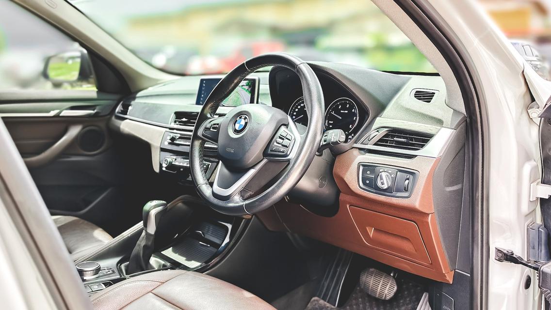 BMW X1 2.0 sDrive18d X-Line ปี 2019 จด 2021 รูปที่ 16