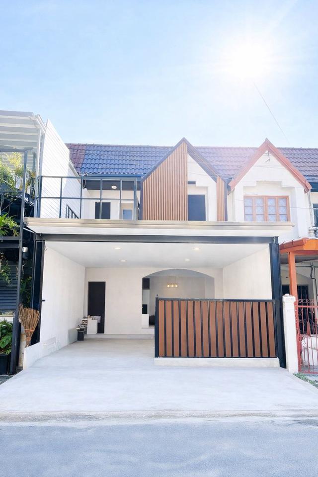 หมู่บ้านบัวทอง3  ใกล้เซ็นทรัลเวสเกต 1