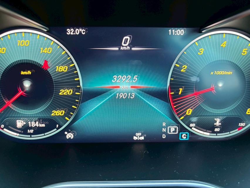 รหัสรถ KPV4565 2024 BENZ C200 2.0 COUPE AMG DYNAMIC