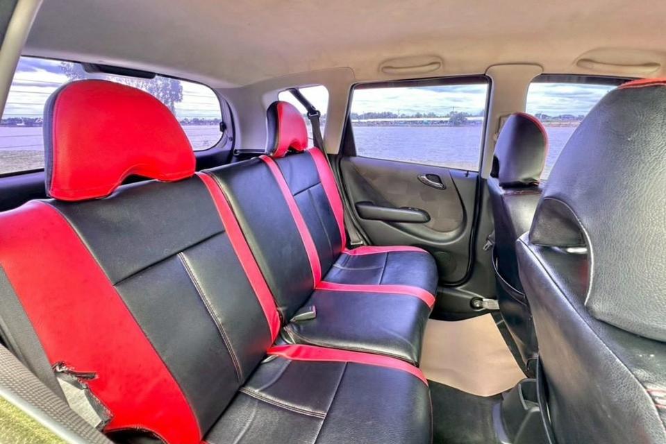 Honda Jazz GE 1.5E เบนซิน A/T ปี2006 รูปที่ 11