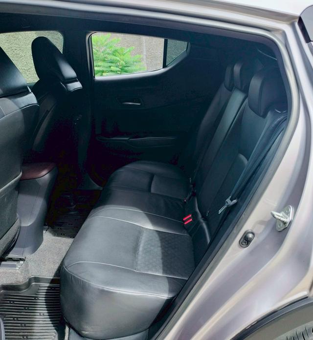 TOYOTA CH-R 1.8 MID ปี 2019 17