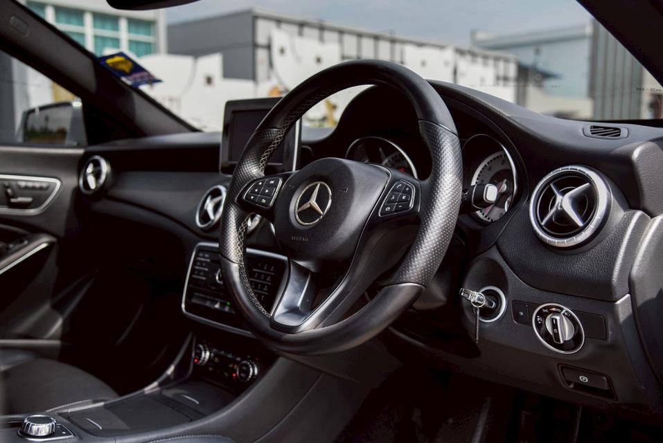 รหัสรถ CBL7248 Mercedes-Benz CLA200 1.6 AT 2016 8