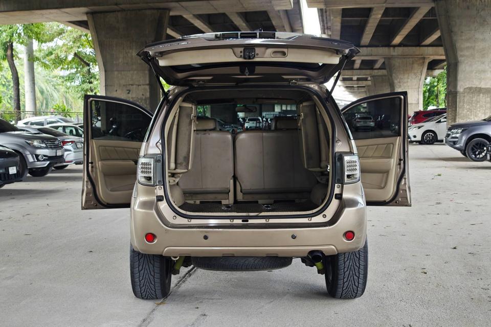 🚗 2006 Toyota Fortuner 3.0 V 4WD AT รูปที่ 9