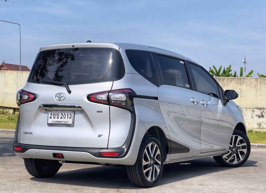 TOYOTA SIENTA ปี 2021 รถสวยใช้งานน้อย 3