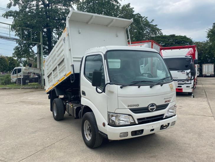 HINO XZU 136 HP ปี 62 4 ล้อดั้ม 3 คิว 