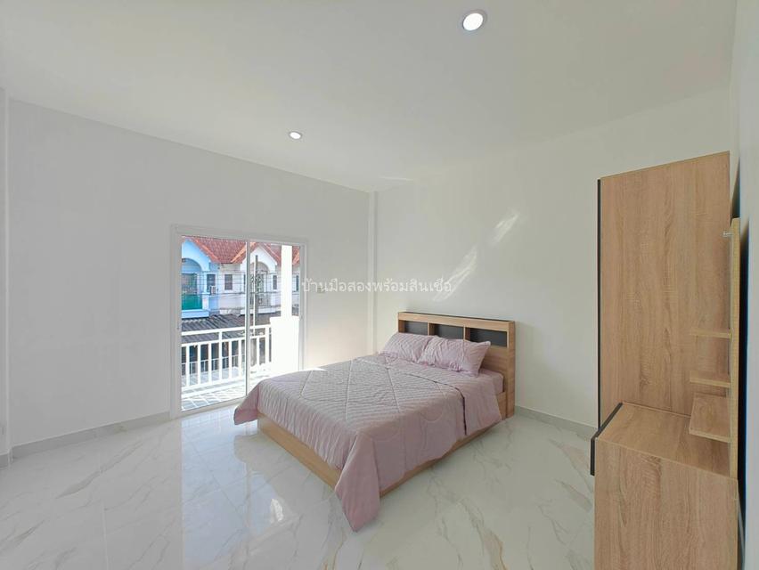 หมู่บ้านรินทิชา ซอยร่มเกล้า 6  16