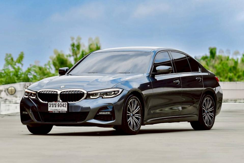 BMW 320d Msport ปี21จด22