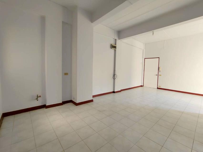 คอนโดหมู่บ้านสวนลลนา ขนาด 2 ห้องนอน 1 ห้องน้ำ 6