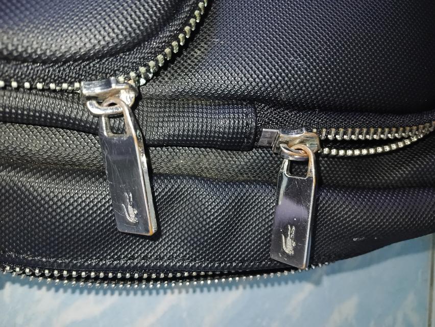 กระเป๋าแบรนด์ Lacoste รุ่นคลาสสิกสีดำ รูปย่อยที่ 2