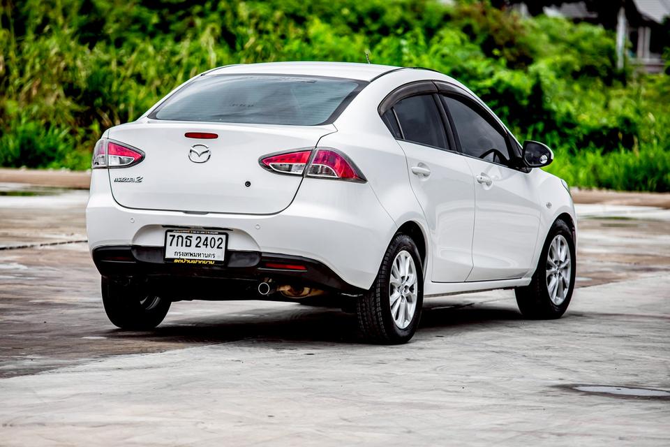 Mazda2 1.5 Spirit Sedan สีขาว ปี 2011  7