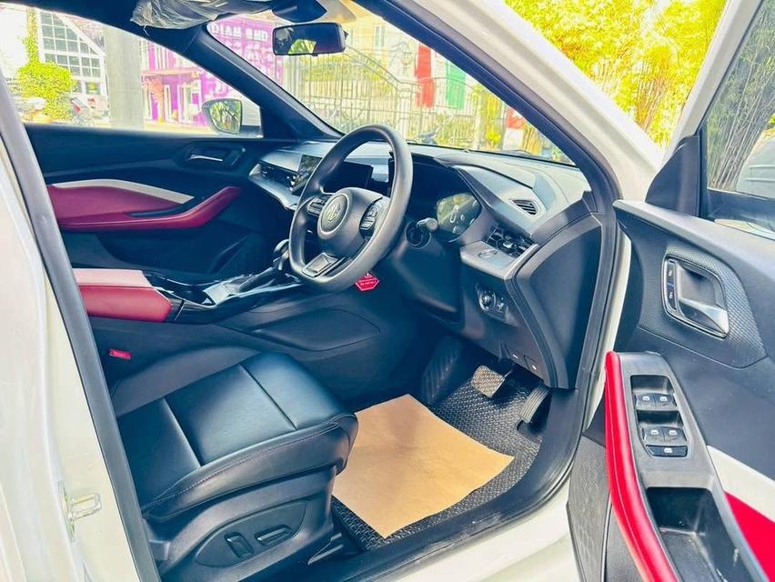 MG MG5 ตัว X มีSUNROOF เกียร์AUTO ปี2024 เครื่องเบนซิน TOP X Sunroof i-smart ไมล์แท้ 16,xxx กม รถสวยคัดพิเศษ 8