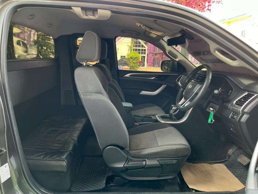  MG Extender 2.0 Giant Cab Grand D ปี2025 ไมล์แท้ 76,xxx กม. เครื่องดีเซล เกียร์AUTO 7