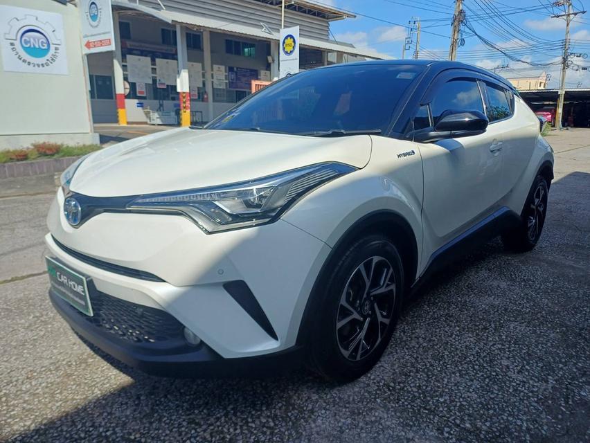 ปี2019 TOYOTA C-HR AT TOP เบนซิน HYBRID OFFTION เต็มๆ