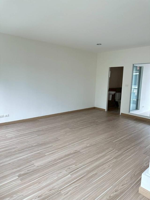ขายทาวน์โฮม 3 ห้องนอน  บ้านกลางเมือง ถนนราษฎร์บูรณะ  ใกล้ธนาคารกสิกร-สำนักงานใหญ่ 8