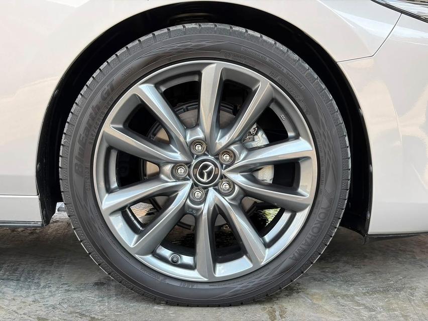 2023 MAZDA MAZDA3, 2.0 SP SPORTS โฉม ปี19-ปัจจุบัน 5Dr สีน้ำตาล ตัวท็อปสุด มือเดียวป้ายแดง จดทะเบียน 2023 รูปที่ 14
