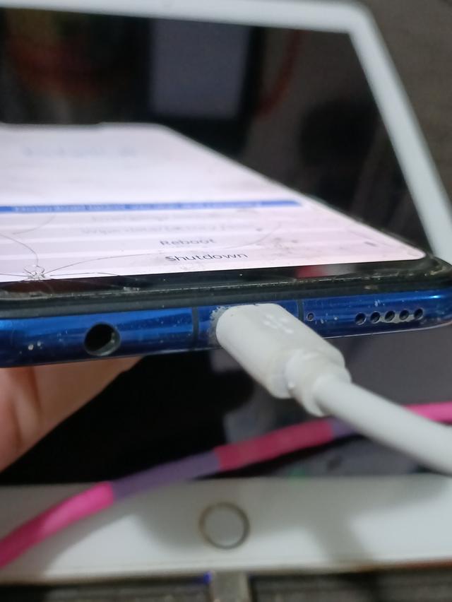 โทรศัพท์มือสอง Huawei 8