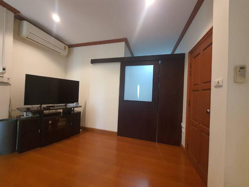 ขายบ้านเดี่ยว 2 ชั้น หมู่บ้านมนตรีปาร์ค ศรีราชา พื้นที่ 80.1 ตรว. ทำเลดี ใกล้ถนนสุขุมวิท เดินทางสะดวก เพียง 4.5 ล้าน 7