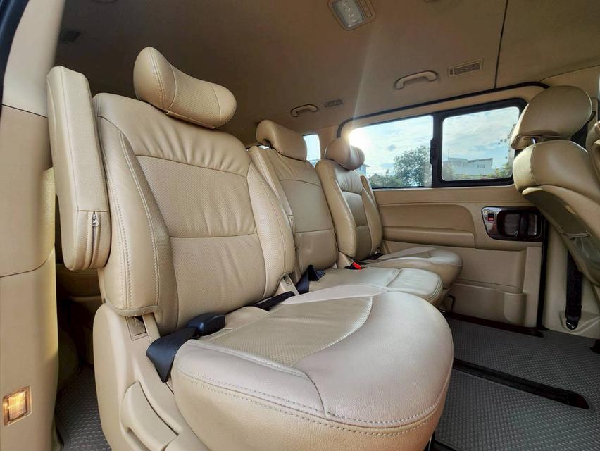 รหัสรถ 67GG549 🚐🚙HYUNDAI H1 DELUXE 2018 ตัวสุดท้าย สีดำ ภายในเบจ 10